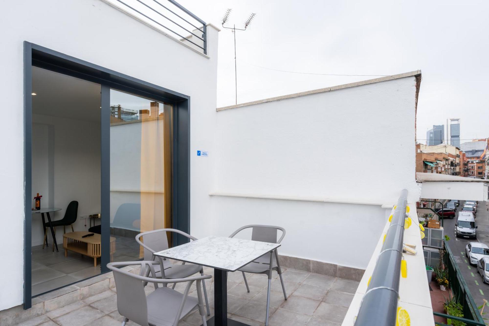 Lemon Apartment & Hotels Bernabeu Madrid Exterior foto
