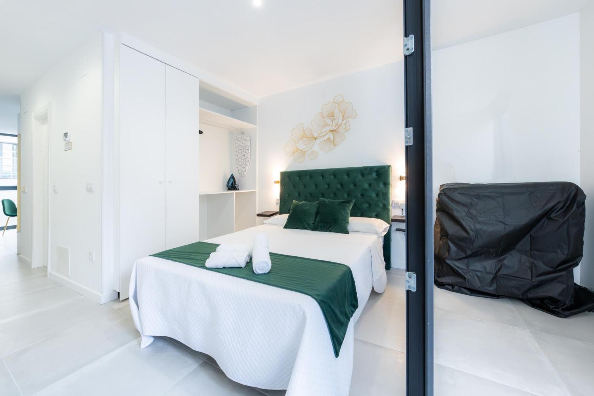 Lemon Apartment & Hotels Bernabeu Madrid Exterior foto
